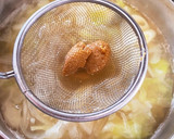 旨味！椎茸と玉ねぎと人参のお味噌汁作り方6写真
