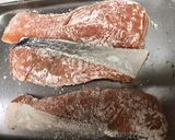 サーモンのレモンバター醤油ソテー作り方2写真
