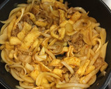豚バラ肉と油揚げと玉ねぎのXO醤炒め作り方4写真