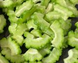 味付けはめんつゆだけ！簡単ゴーヤ炒め作り方1写真