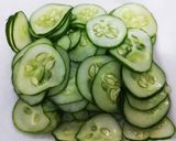 減塩！きゅうりと刺身わかめの酢の物作り方1写真