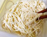 ツナと赤玉ねぎのとうふそうめん風作り方7写真