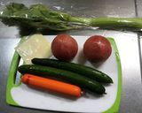 ｼｬｷｼｬｷ野菜と魚肉ソのゴロゴロサラダ作り方1写真
