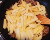 給食の味♪じゃがいものそぼろ炒め作り方5写真