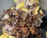 キクラゲと油揚げのオイスター白だし炒め作り方1写真
