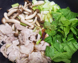 豚肉としめじのオイスターソース炒め作り方4写真