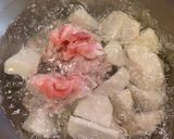 豚肉と蕪とセリの味噌汁♡作り方3写真