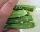 夏のごま和え（オクラ）はレモン果汁で！作り方2写真