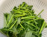 ポークハムと空芯菜の炒め物作り方1写真