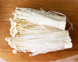 簡単ヘルシー☆きのことトマトのお味噌汁作り方5写真
