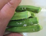 あ～美味しい！オクラとすり身の味噌汁作り方2写真