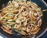 ごぼうとちくわのスパイシーコンソメ炒め作り方3写真