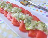 切って混ぜるだけ☆　トマトのねぎ塩麹だれ作り方2写真