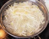 豚肉とキノコの甜麺醤炒め作り方1写真