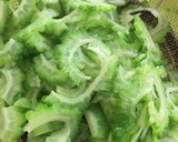 ゴーヤと茗荷と紫蘇の和え物作り方4写真