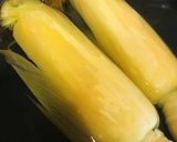 お湯から茹でる●トウモロコシ作り方1写真