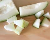 冷やしても美味しい【冬瓜の生姜そぼろ煮】作り方1写真