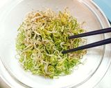 刻み和えて乗せるだけ！簡単☆ネギじゃこ丼作り方2写真