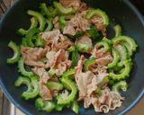 ゴーヤと豚肉と大豆の甘じょっぱい炒め作り方2写真