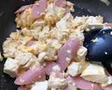 魚肉ソーセージと豆腐のふんわり卵焼き炒め作り方6写真