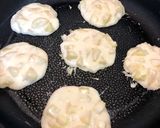 離乳食後期★甘い〜♡さつまいもパンケーキ作り方4写真