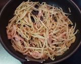 野菜高騰レシピ！もやしの焼きそば風作り方3写真
