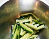 超簡単おかず！きゅうりピリ辛和え作り方1写真