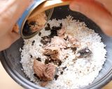 鯖缶と昆布のカレー風味♪炊き込みおにぎり作り方1写真