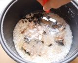 鯖缶と昆布のカレー風味♪炊き込みおにぎり作り方2写真