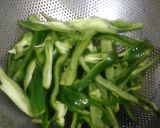 うちの青椒肉絲、味を途中で確認しながら作り方5写真
