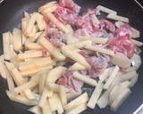 じゃがいもと舞茸の豚肉ダシダ炒め作り方2写真
