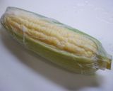 レンジで簡単!買ったまま☆とうもろこし作り方1写真