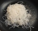 鯖缶としらたきの彩り炒め煮作り方1写真
