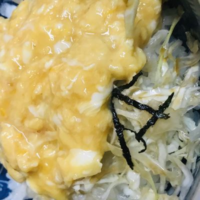 ミンチカツ＆トロトロ半熟玉子丼 by BistroMiti 【クックパッド】 簡単