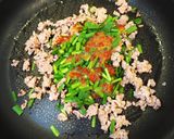 ひき肉とニラの甘辛にんにくごまだれ丼作り方5写真