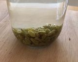 天然酵母パン　レーズン酵母作り方1写真