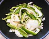 簡単ヘルシー☆夏野菜の牛すじ煮込み作り方5写真