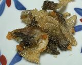 【幻の魚】ビワマスの皮の素揚げ作り方4写真