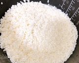 塩鮭と松茸のお吸い物で炊き込みご飯☆作り方1写真