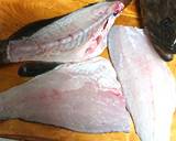 釣った超高級魚アラ、クエのお刺身作り方1写真