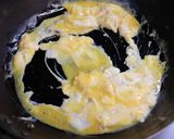美味♪箸が止まらない♪卵と夏野菜の炒め物作り方3写真