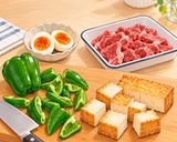 ごはんが進む♪牛肉とピーマンの厚揚げ炒め作り方1写真