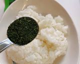 かおり（青じそ）と塩昆布のおにぎり作り方2写真