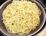 ネギ油が芳ばしい〜♪中華風鶏あえソバ！作り方6写真