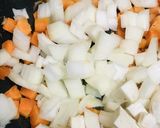 野菜たくさんの豆乳＆チーズチャーハン作り方1写真