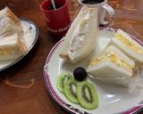 バナナサンドとエッグサンドの朝食作り方4写真