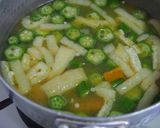 南瓜とオクラの味噌汁♪作り方4写真