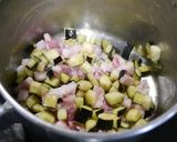 簡単！豚バラと茄子のお味噌汁作り方3写真