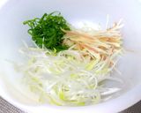 薬味と肉そぼろのダシ汁ごはん(温or冷)作り方2写真