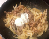 クミン香る豚肉と玉ねぎのヨーグルト炒め作り方3写真